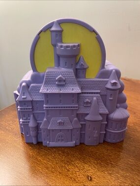 Vintage ‘90s Disney Beauty and the Beast play set.